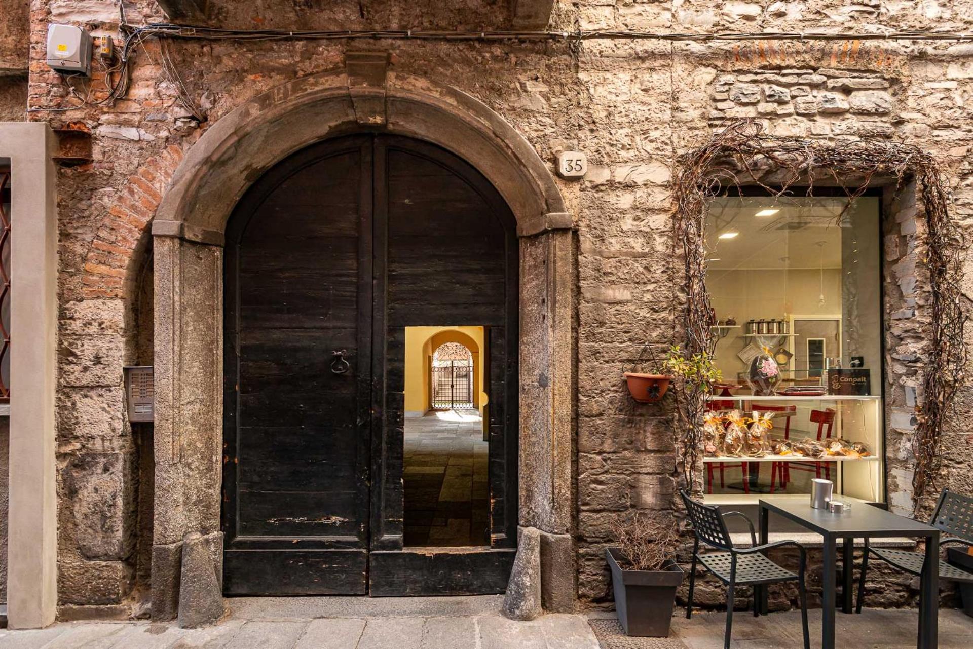 Appartamento Tivano In Centro Storico Como Exteriör bild